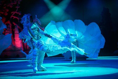 Acrobatic-Ice-Shows