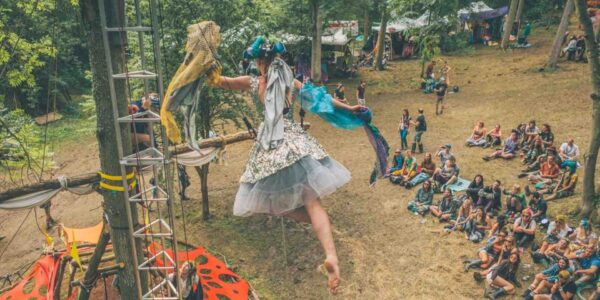 Aerial-Entertainment-For-Hire
