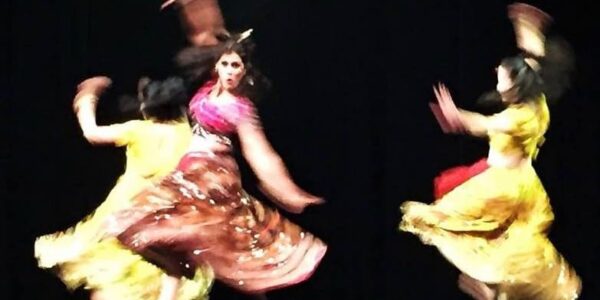 Bollwood-Dance-Performance