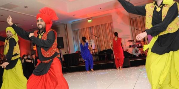 Book-Punjabi-Dancers