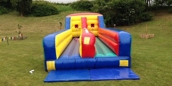 Bungee-Run-Inflatable-Hire