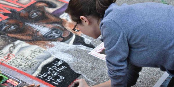 Chalk-Artist-Drawing-On-Pavement