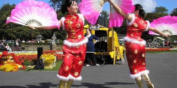 Chinese-Fan-Dancers