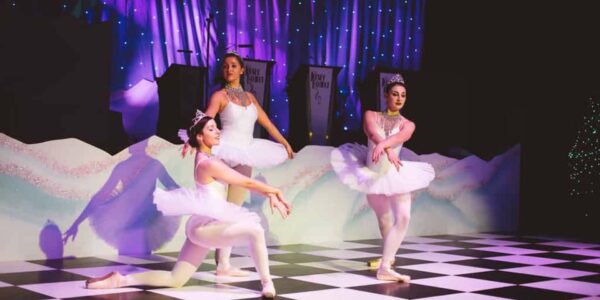 Christmas-Themed-Ballet-Show-For-Hire