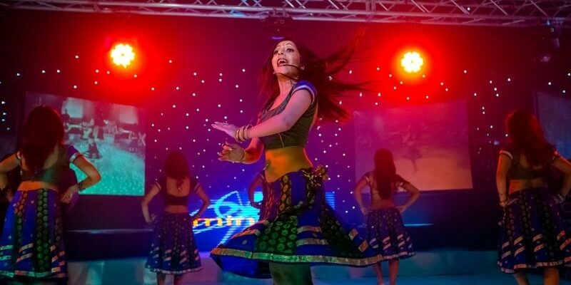 Contemporary-Bollywood-Dancers