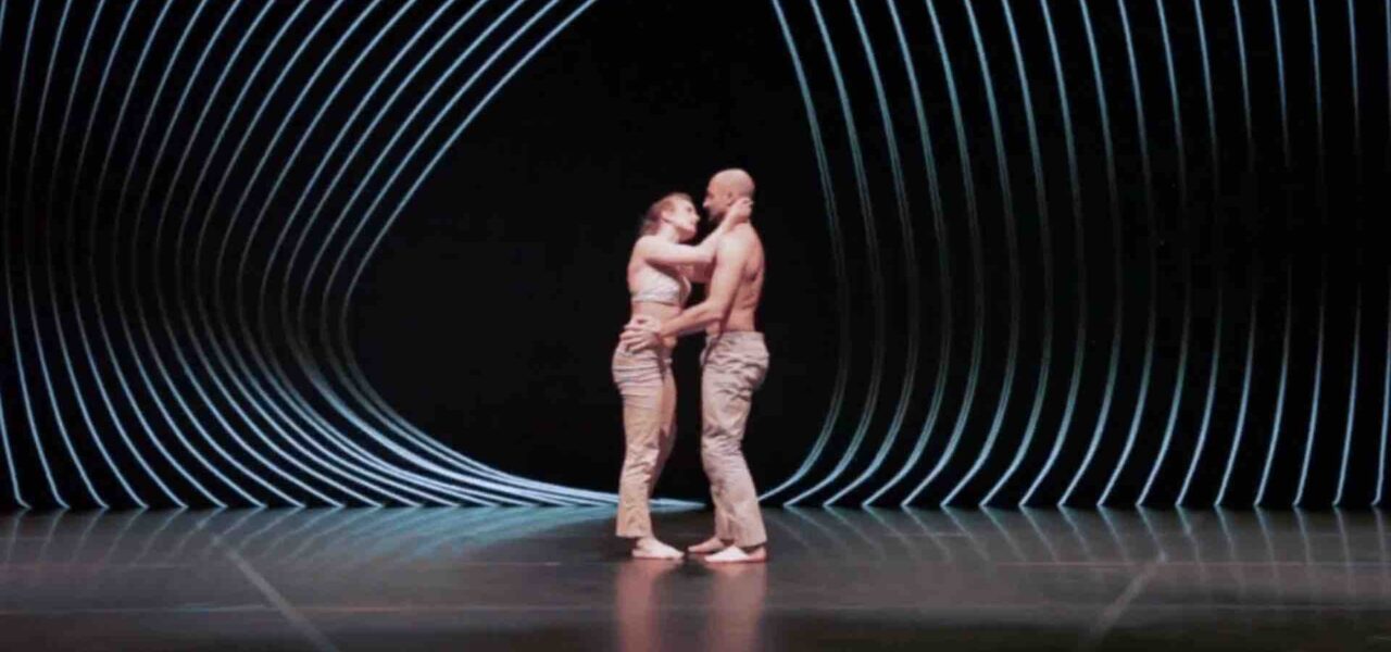Dance-Duo-In-Front-Of-Video-Projection