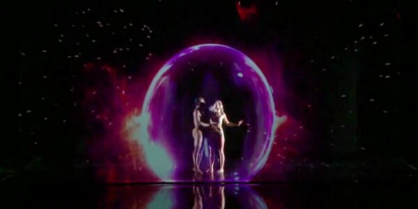 Dancers-Trapped-In-Projected-Bubble