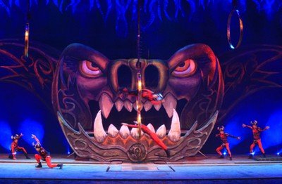 Dancing-Water-Circus-Show-Group