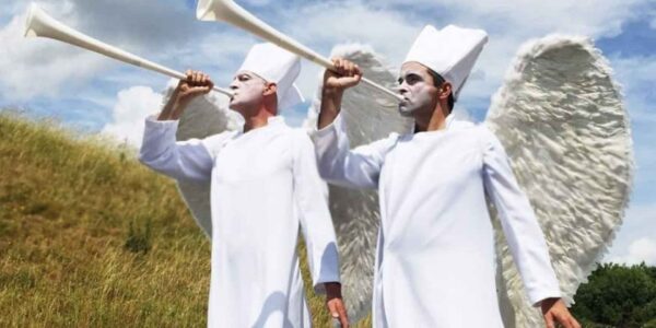 Festive-Angel-Stilt-Walkers