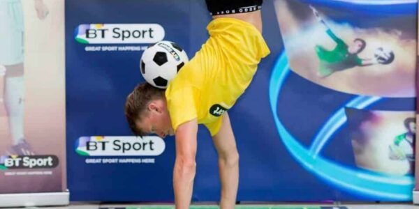 Freestyle-Hand-Stand-Trick
