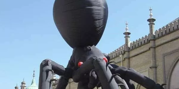 Giant-Inflatable-Spider