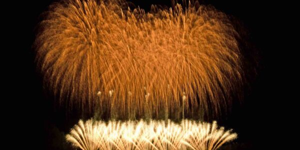 Gold-Coloured-Fireworks