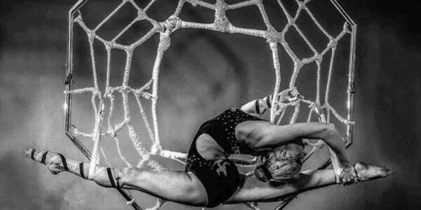 Halloween-Aerial-Contortionist