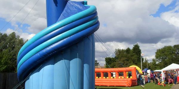 Inflatable-Helter-Skelter-Attraction