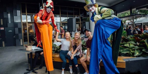 Joking-Jesters-On-Stilts