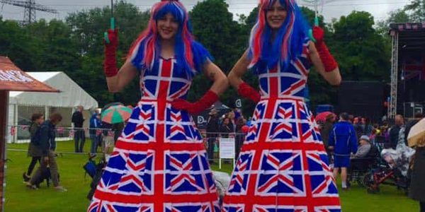 Jolly-British-Stilt-Walker-Duo