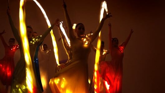 LED-Ribbon-Dancers