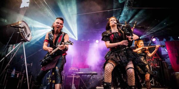 Lead-Guitarist-And-Rock-Bagpipe-Player