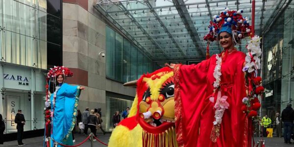 Light-Up-Chinese-New-Year-Stilt-Walkers