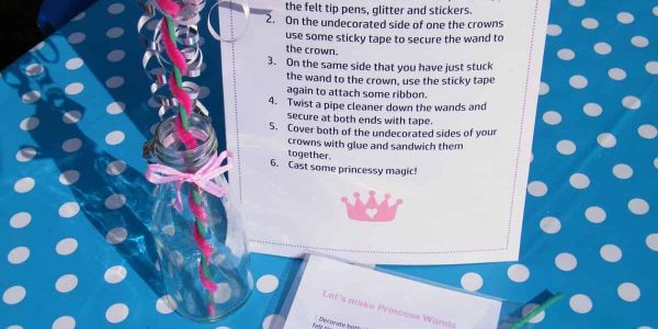 Little-Hands-Creative-Crafts-Activity-Stand