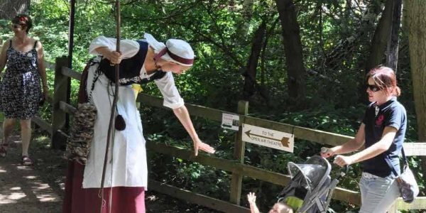 Medieval-Maids-Stilt-Performers