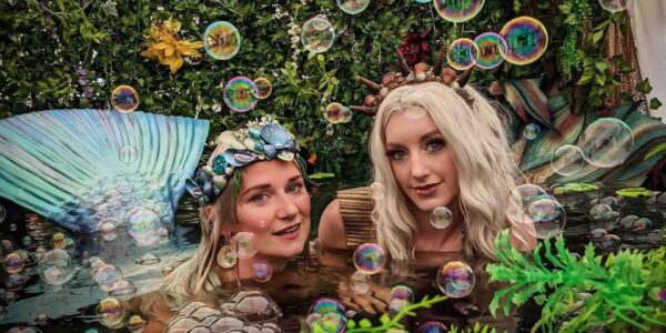 Mermaid-Entertainers-In-Pool