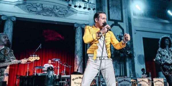 Queen-Tribute-Band-Entertainment-Act