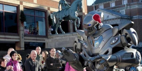 Robot-At-Christmas-Event