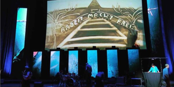 Sand-Artist-Live-Performance
