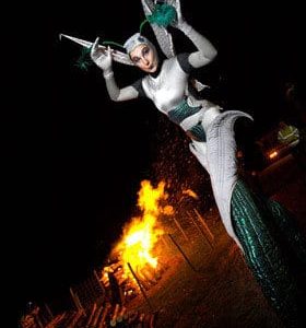 Sci-Fi-Insect-Stilt-Walker-Hire