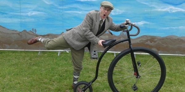 The-Gentlemen-Cyclist-Performer