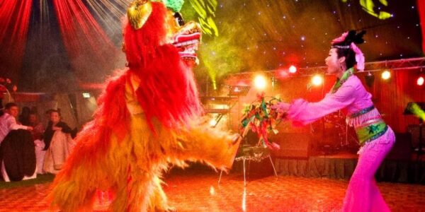 Traditional-Chinese-Lion-Performance
