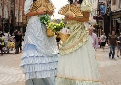 Victorian-Christmas-Ladies