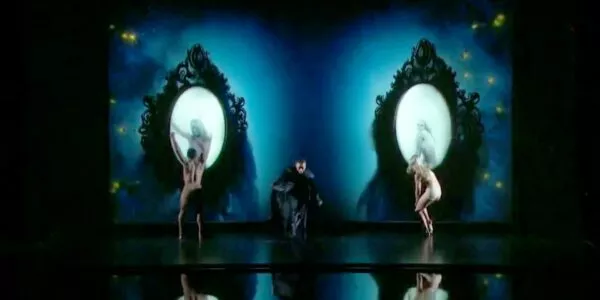 Video-Mapping-Entertainment-Dance-Shows