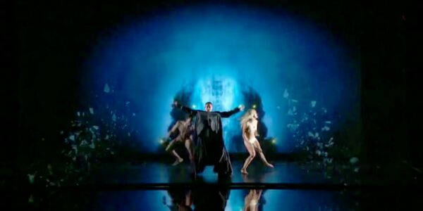 Visual-Projection-Dance-Entertainment