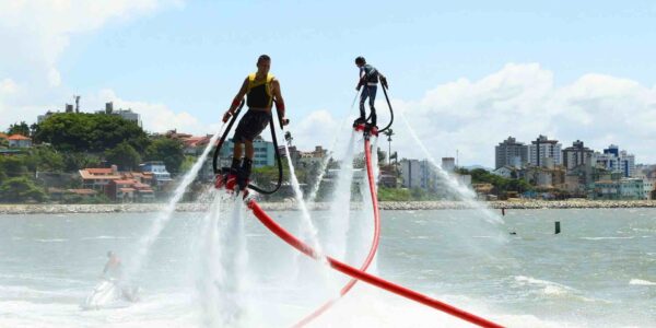 Water-Skiing-Entertainment-For-Hire