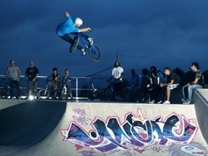 Freestyle and urban BMX entertainers and performers avilible for event hire in London and the UK