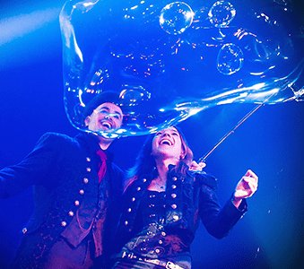 Our bubble performer duo are available to book for children's parties, corporate events or gala dinners in the UK & across the world.