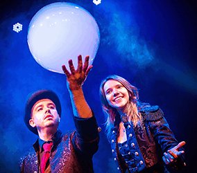 Italy-based bubbler show entertainment available to hire for events worldwide.