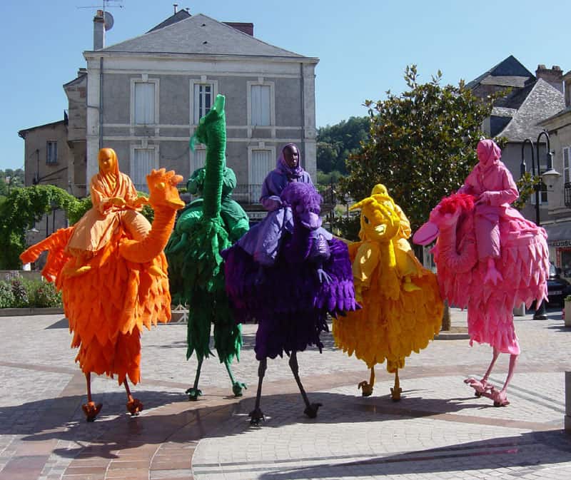 Tropical Carnival Bird Stilt Walkers for hire. Our Rio-themed stilt walkers are available to book for corporate events, family fun days or carnivals in London & the UK.