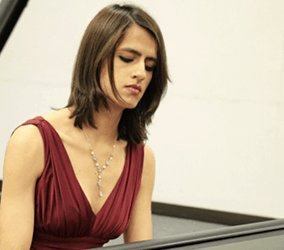 Hire our classical musician for weddings in the UK.
