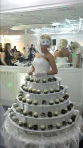 cup cake walking table