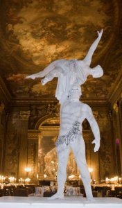 Living Statue acrobats for hire. Our acrobatic duos are available to book for corporate events in London & the UK.