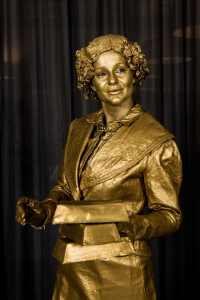 Modern living statues to book
