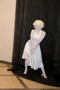 Provides fantastic walkabout entertainment