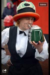 Walk about entertainers and street show for hire