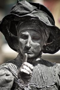 humanstatue-stoneheart-6.jpg