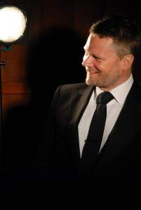 Hire Jazz Singer, Available across the UK