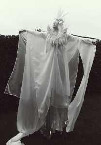 Icicle Queen Stilt Walkers 3