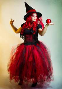 Witch Contact Juggling Act, Bath